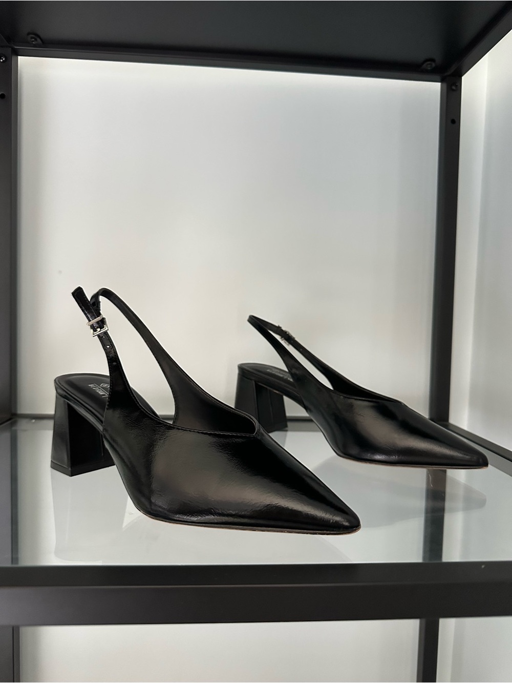 Size 6.5 Women's Black Pointed Slingback Block Heel Pumps - Call it Spring